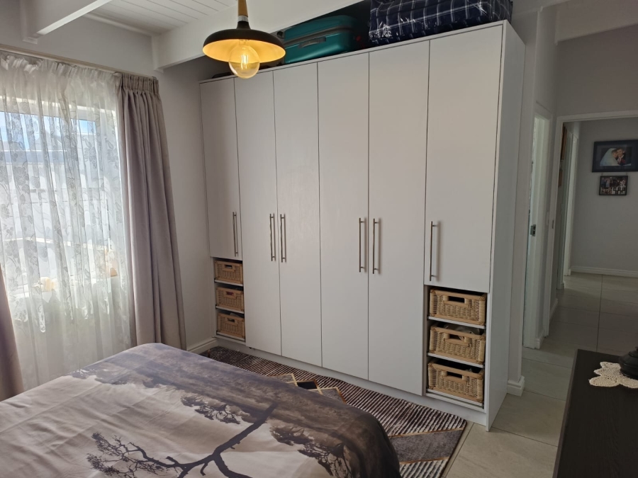 3 Bedroom Property for Sale in Jacobsbaai Western Cape